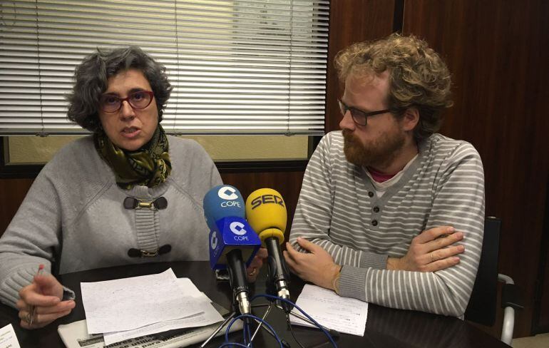 Lola del Olmo y Álvaro Peñarrubia, concejales de Ganemos