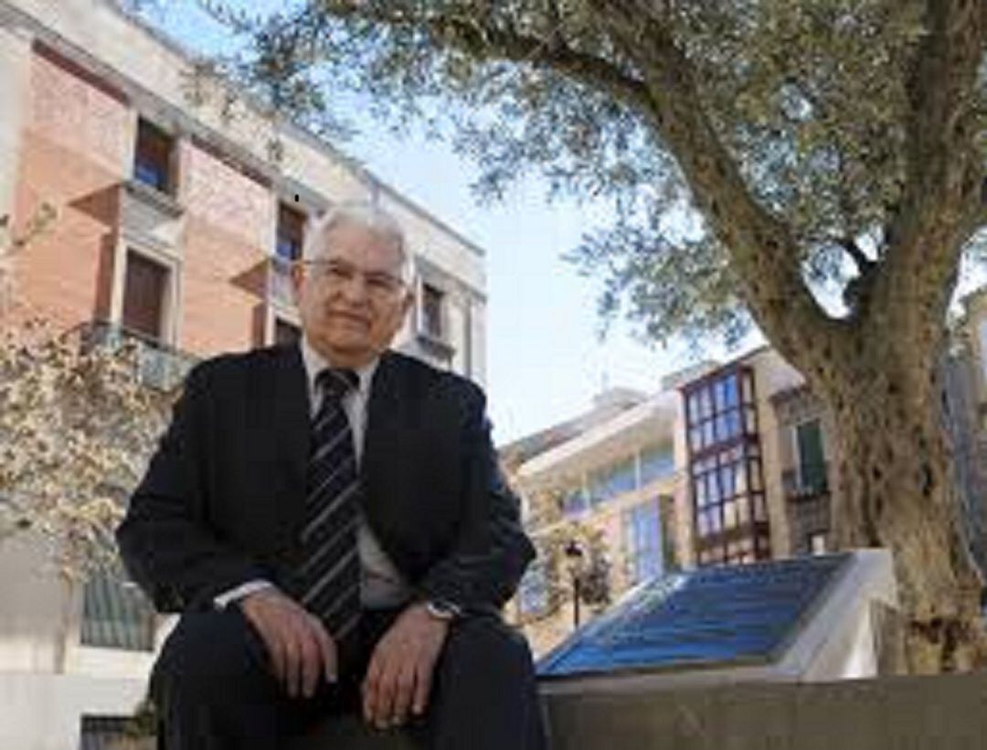 Dr. Juan Manuel Ruiz Liso