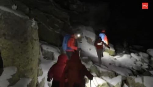 Los senderistas, localizados en buen estado pese al frío, fueron atendidos por el SUMMA 112 tras presentar síntomas leves de hipotermia