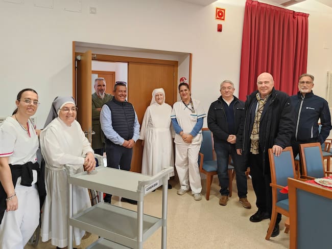 FCC Medio Ambiente y Lhicarsa refuerzan su compromiso social con la Casa de Ancianos de Cartagena