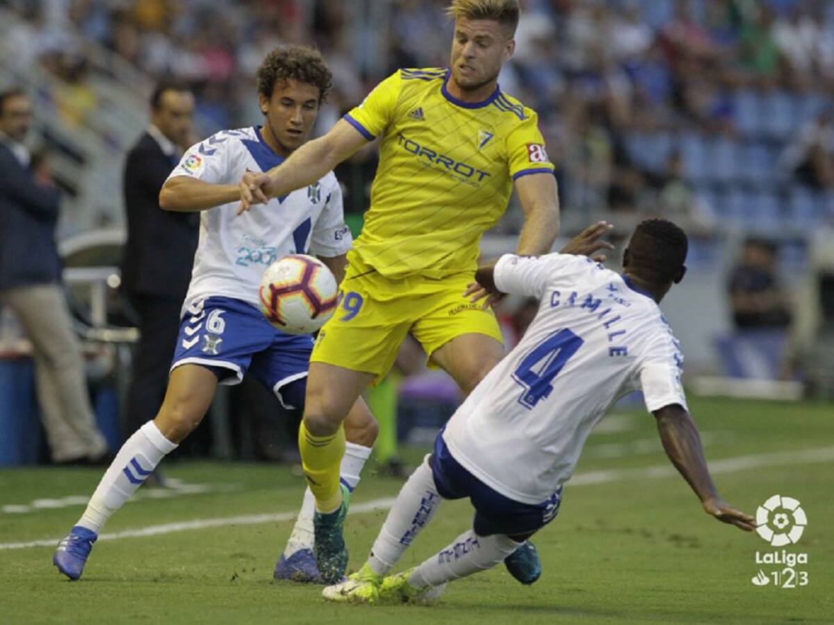 Primera victoria blanquiazul (1-0)