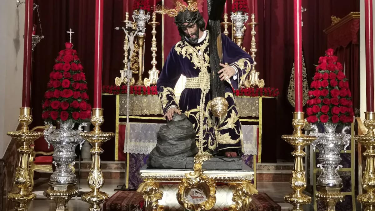 El Nazareno de los Pasos protagoniza el vía crucis oficial de la ciudad