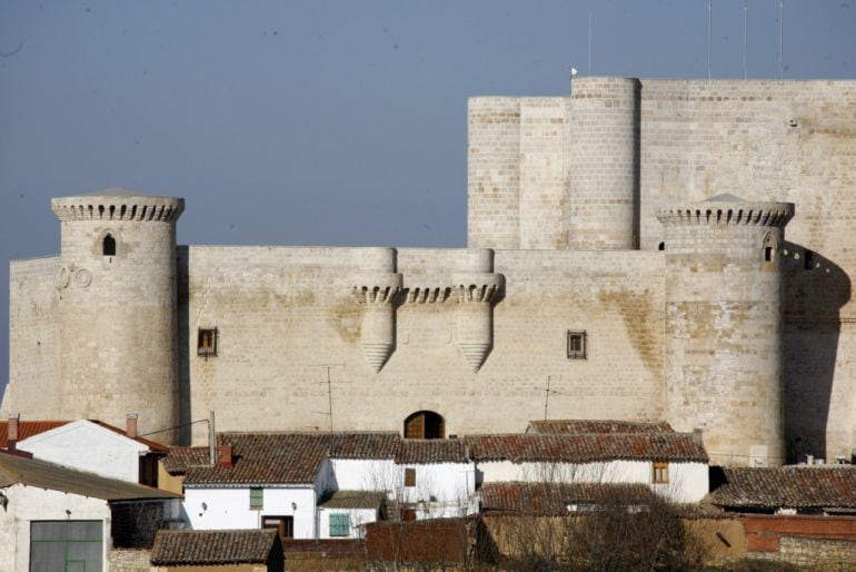 Castillo de Fuentes de Valdepero