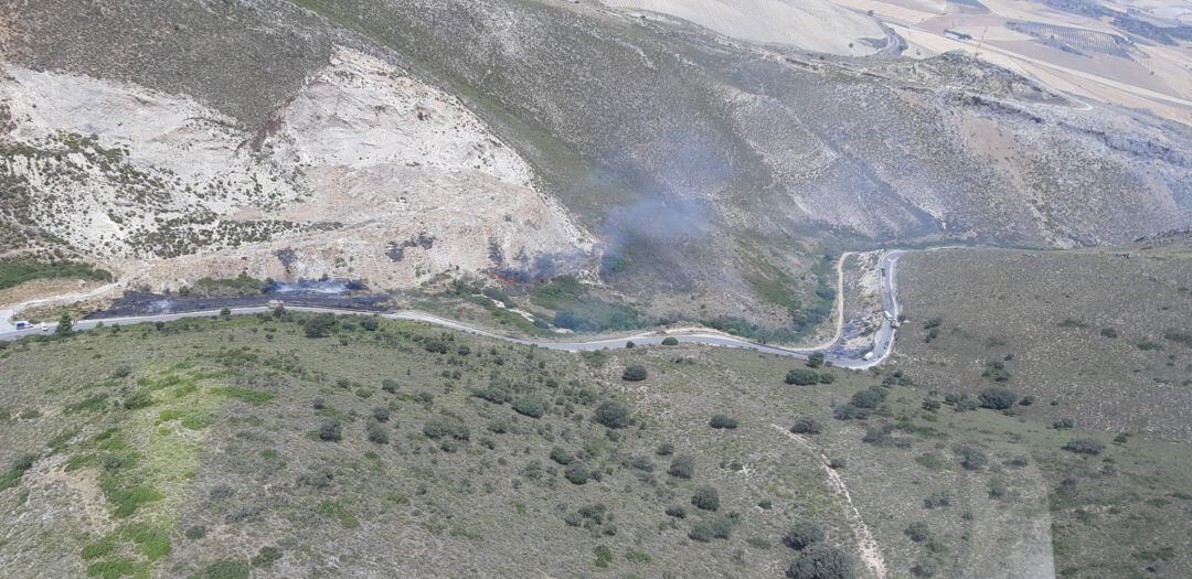Incendio en Cañete la Real