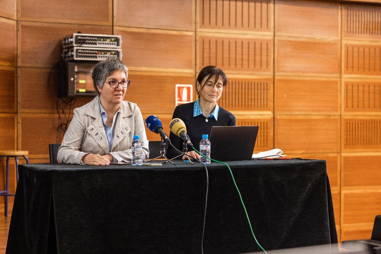 La consellera de Medi Ambient d'Escaldes-Engordany, Cèlia Vendrell, ha presentat el balanç de la prova pilot de recollida porta a porta, feta als Vilars