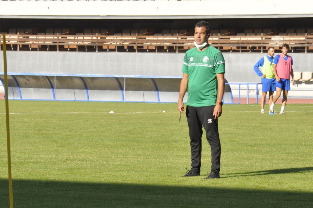 José Pérez Herrera durante el entrenamiento en Chapín