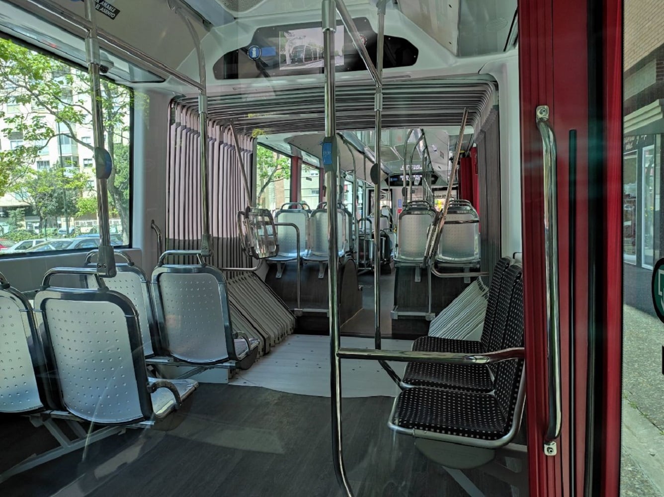 Interior de un autobús urbano de Zaragoza