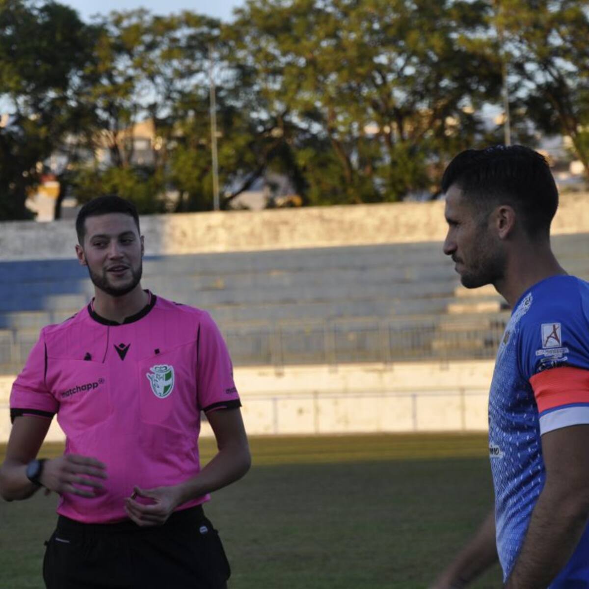 Álex Colorado, con una lesión en el tendón de Aquiles, baja para el domingo