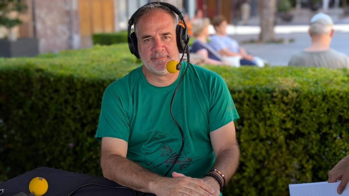 Santiago Román, alcalde de Sant Joan d'Alacant, en Hoy por Hoy Alicante, con motivo de las fiestas patronales