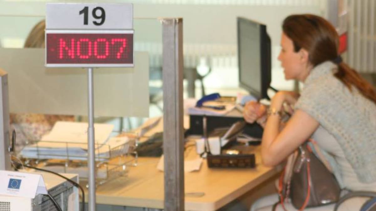 Entrevista a la secretaria general de UGT en L'Alacantí-Les Marines en Hoy por Hoy Benidorm