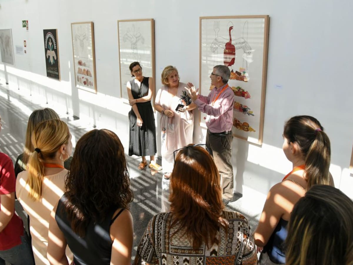 El Hospital de Dénia acoge una exposición sobre alimentación