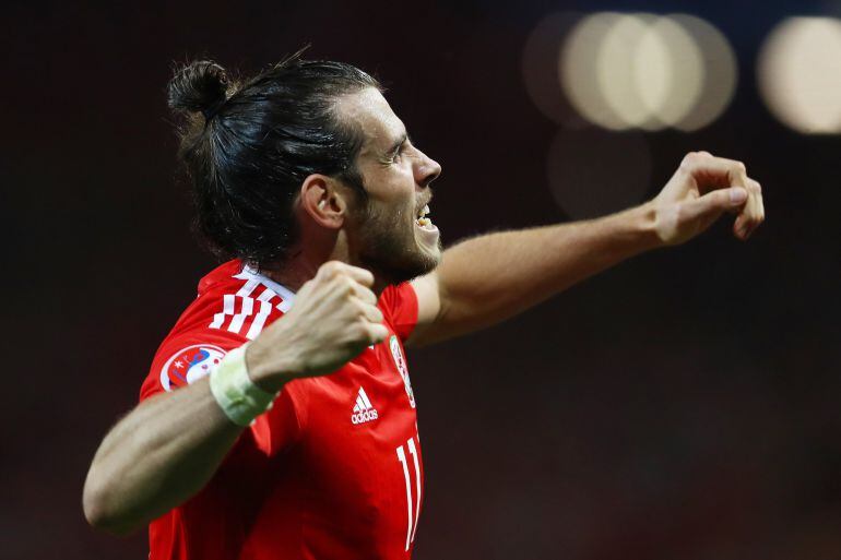 Bale celebra el gol ante Rusia 