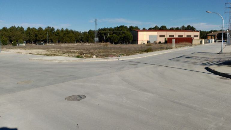 Una parcela sin construir en el polígono industrial de Sanchonuño.