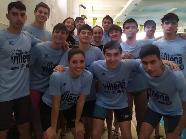 Nadadores del Club de Villena