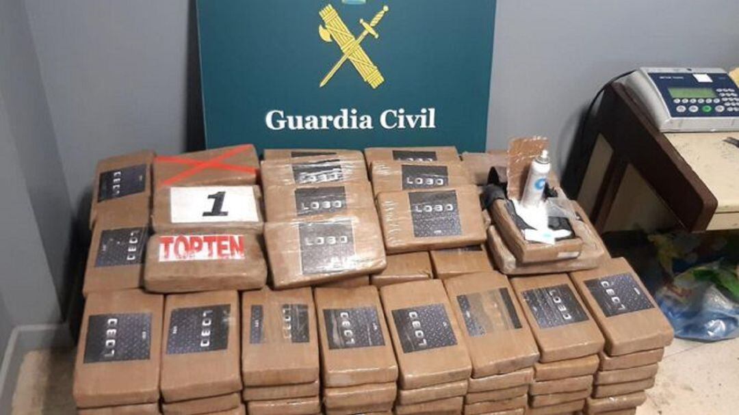 Imagen de la droga intervenida.