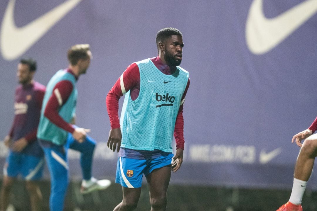 Samuel Umtiti, durante un entrenamiento con el FC Barcelona. 