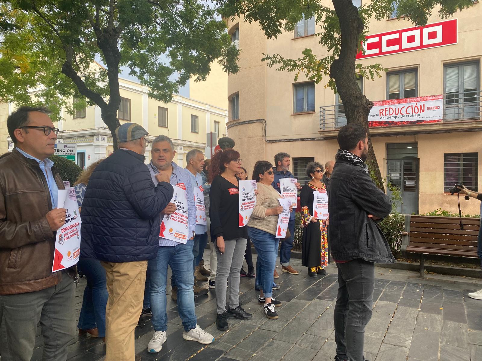 Concentración CCOO por un trabajo decente