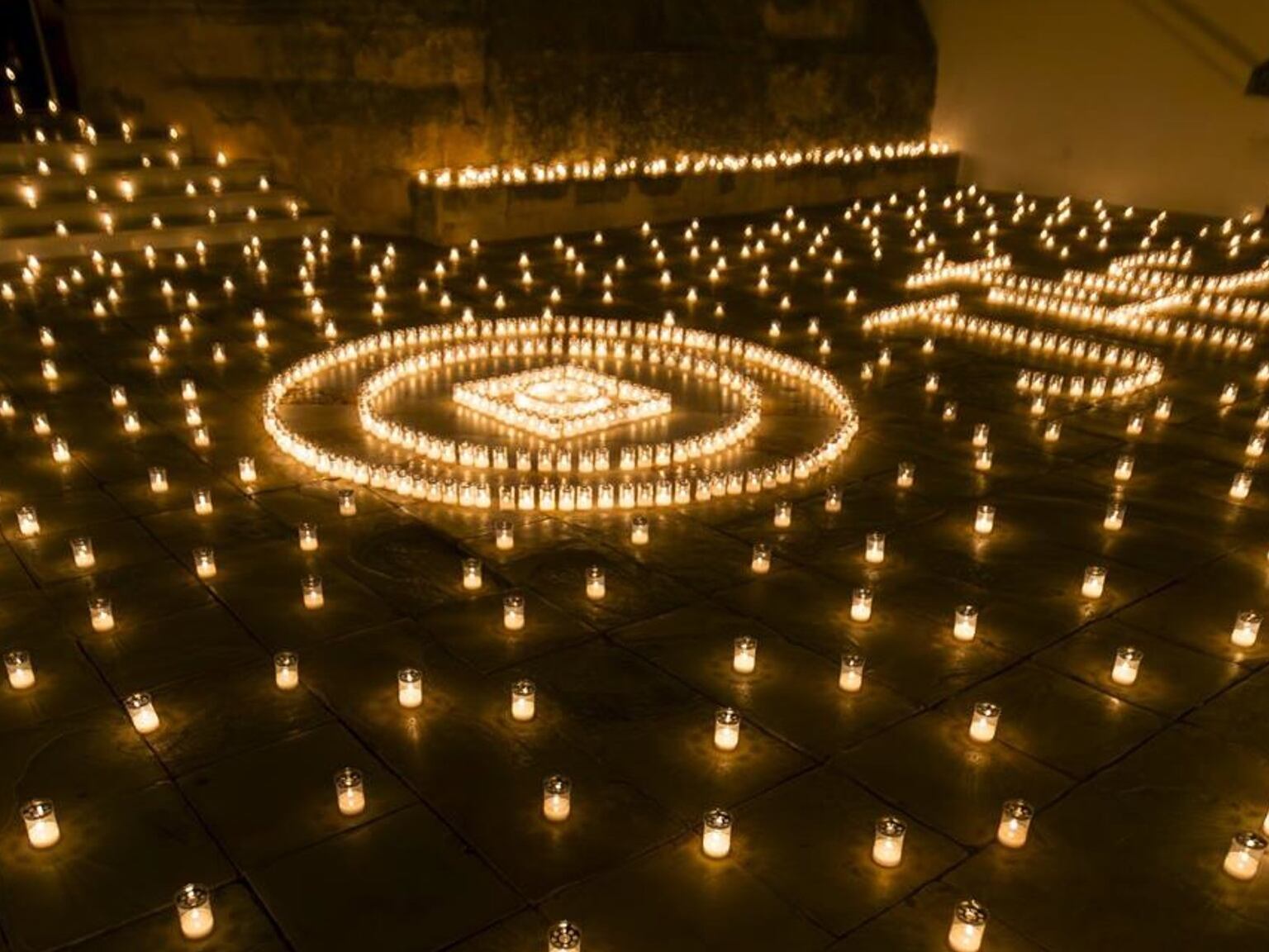 Velas en el casco histórico de Arcos de la Frontera