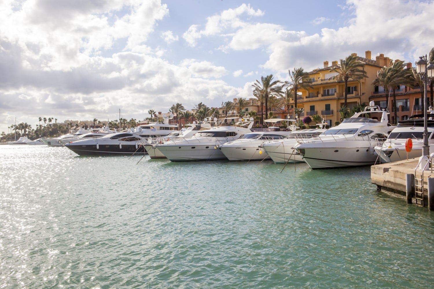 Puerto deportivo de San Roque (Cádiz)