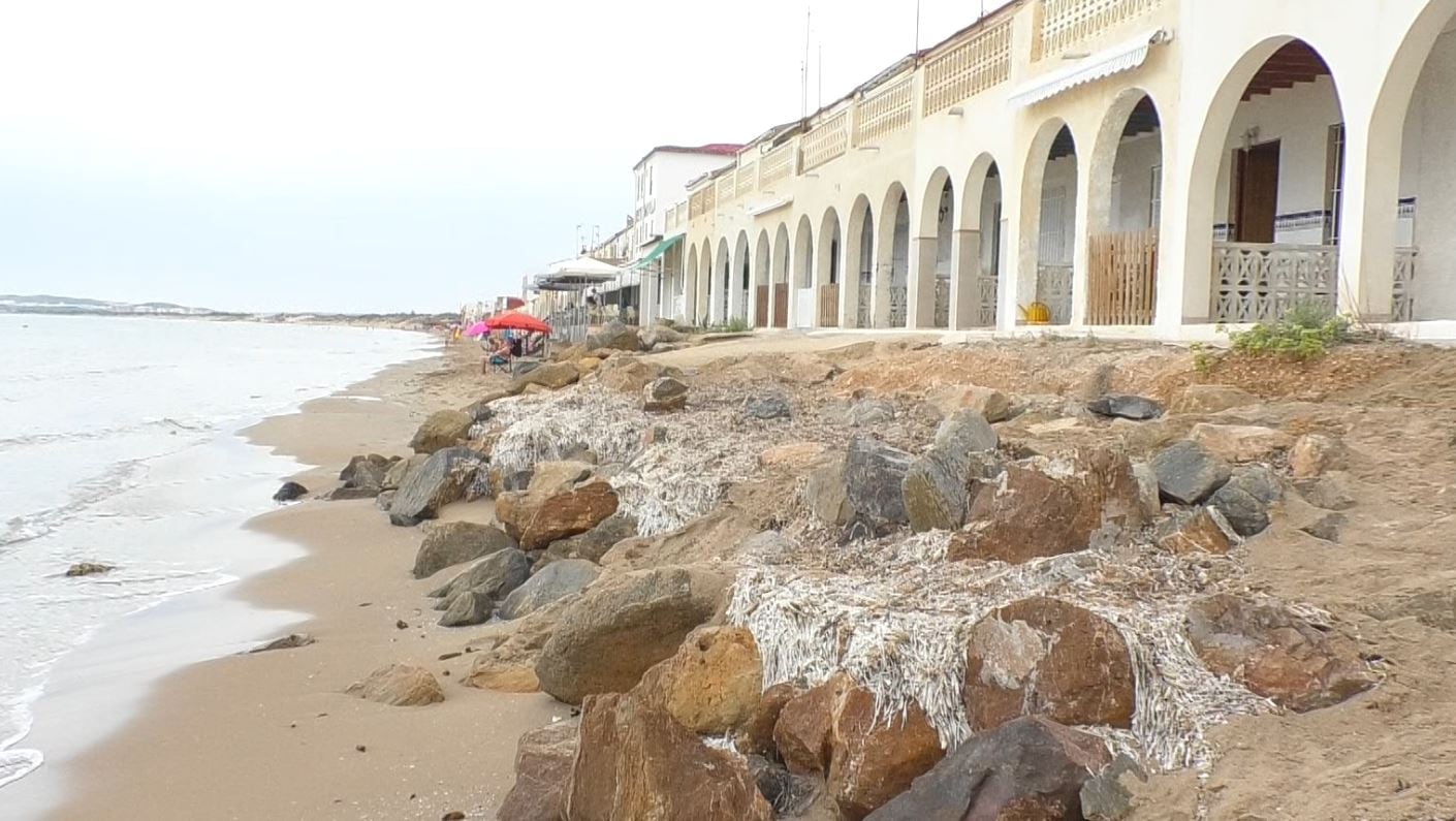 Imagen de las casas en la playa de El Altet