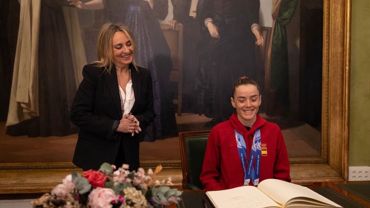 Granada reconocerá a la esquiadora Ana Alonso con la Medalla de Oro al Mérito