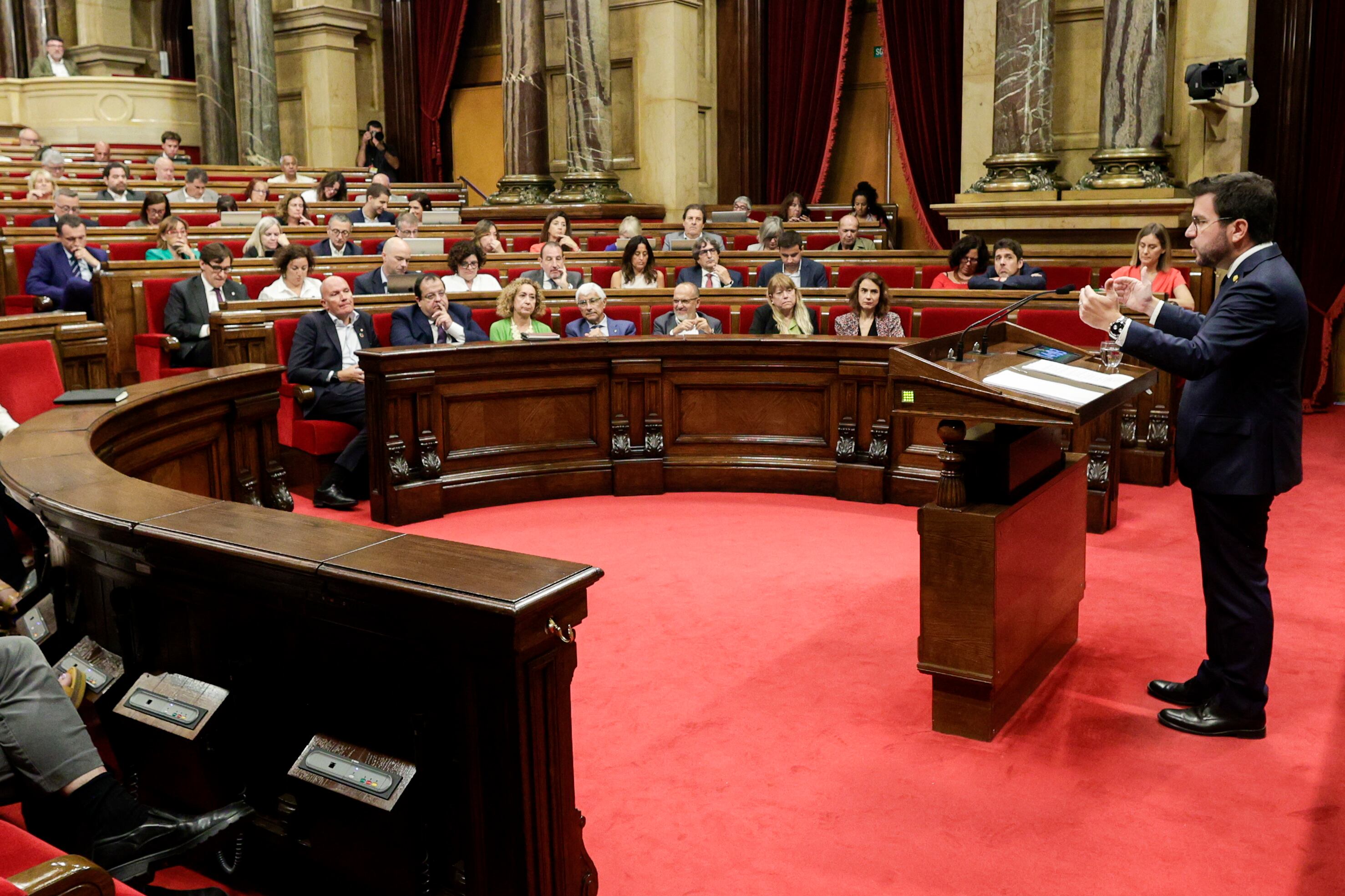 El presidente de la Generalitat, Pere Aragonès, durante su intervención inicial en el debate de política general en el Parlament de Catalunya,