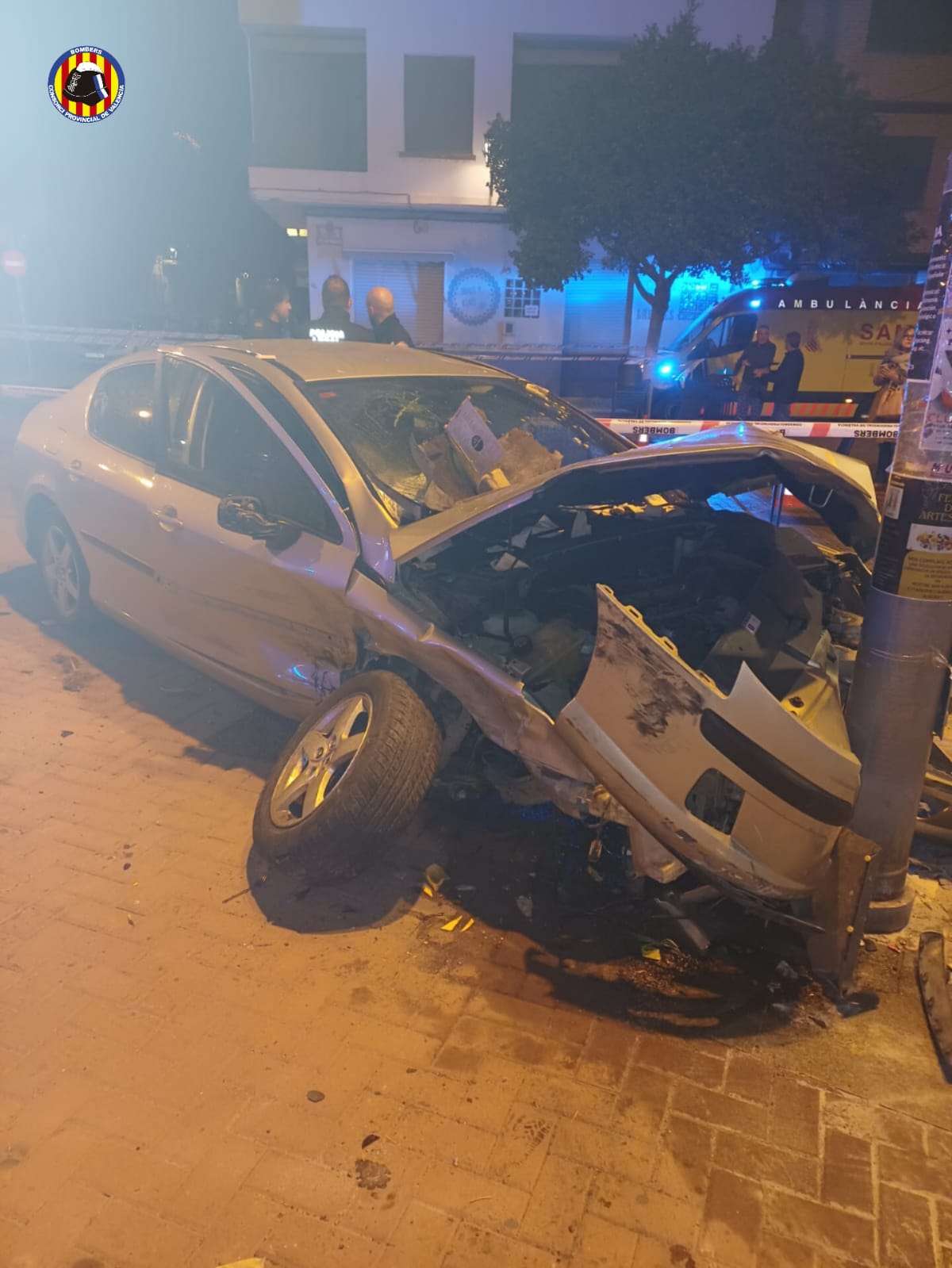 Un conductor ebrio invade una terraza y causa cuatro heridos en Alboraia (Valencia)