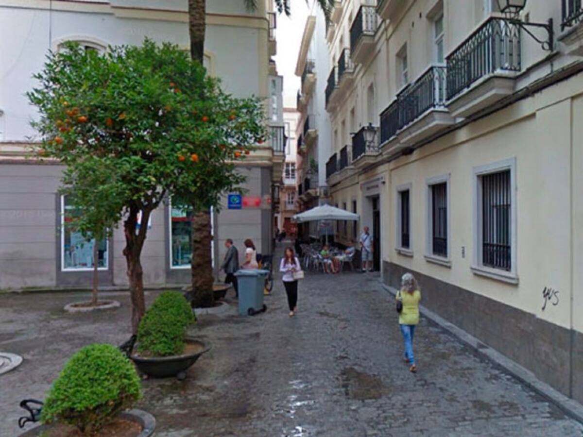 El catedrático Alberto Ramos no cree acertado el cambio de nombre de la callle Cabrera de Nevares