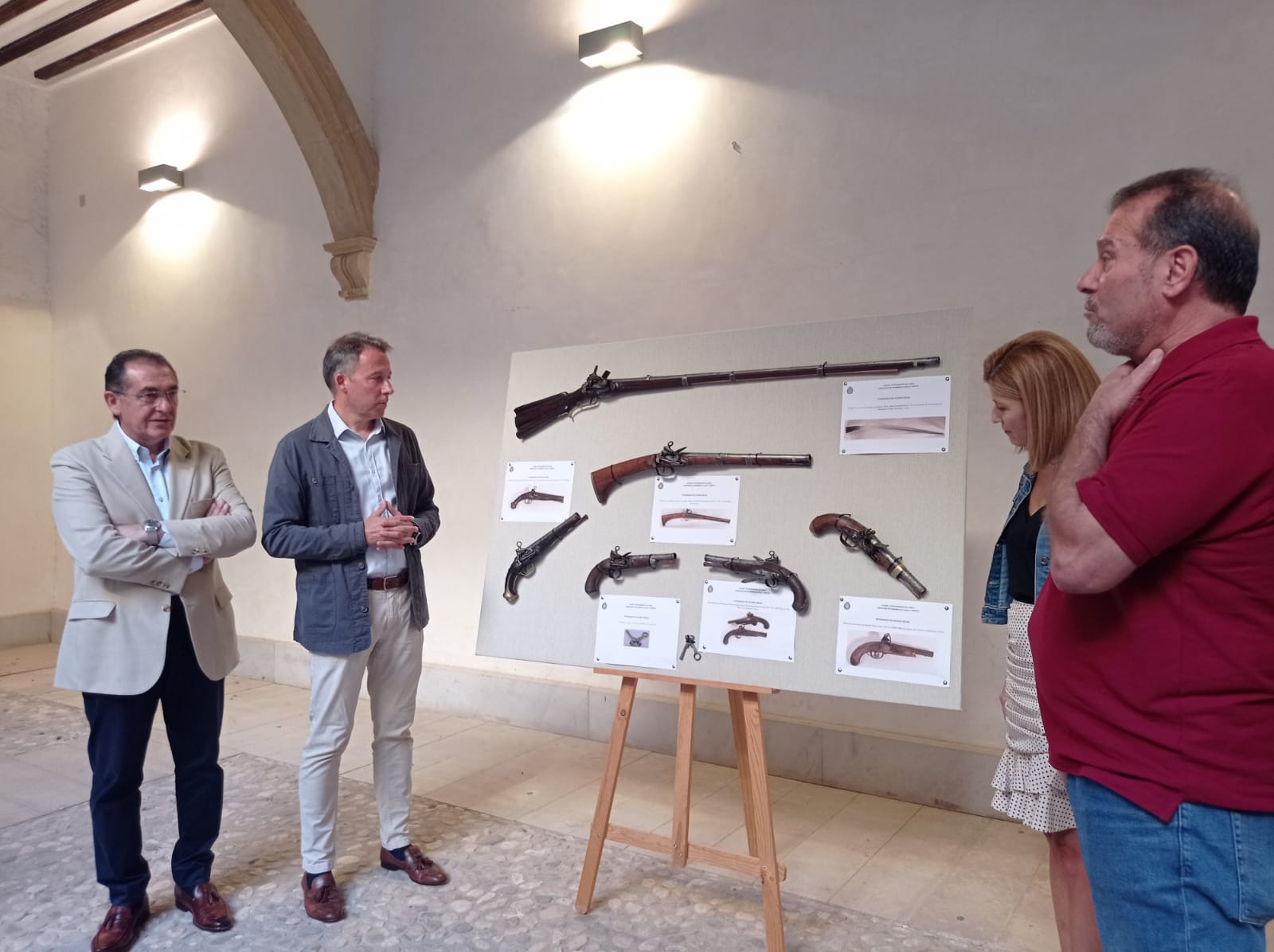 Presentación de la colección de armas que acogerá el Palacio de Guevara