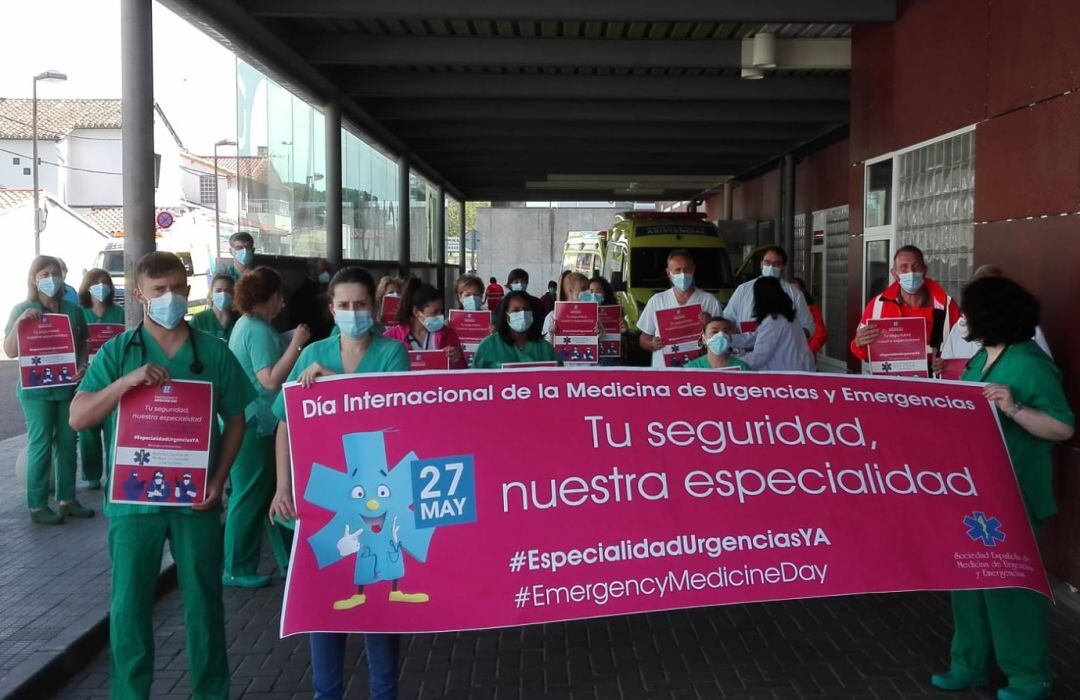  Concentración ante el Servicio de Urgencias del Hospital Virgen de la Concha de Zamora