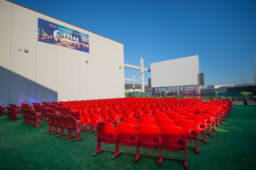 La sala de cine al aire libre OMY