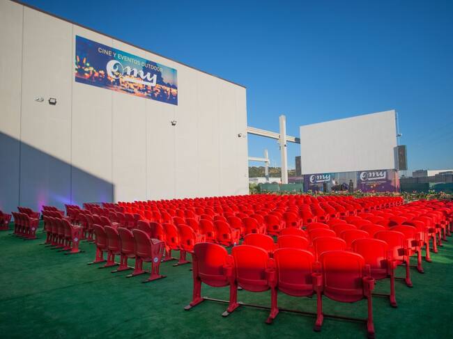 La sala de cine al aire libre OMY se despide después de una exitosa primera temporada
