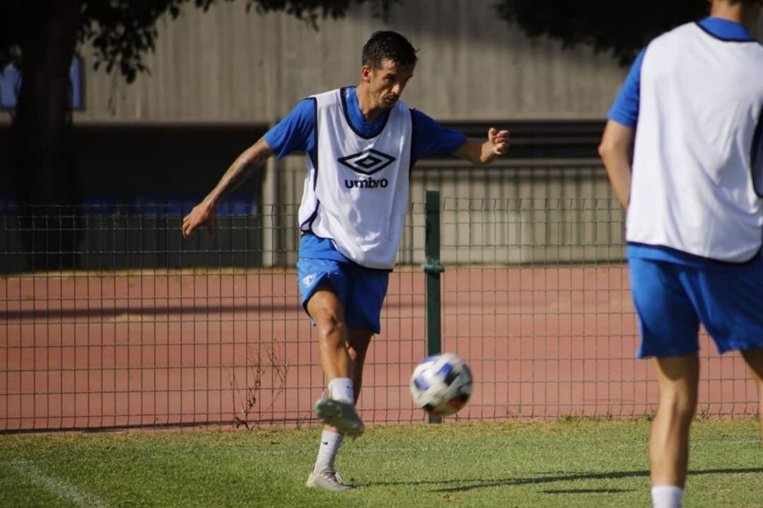 Antonio Bello durante un entrenamiento