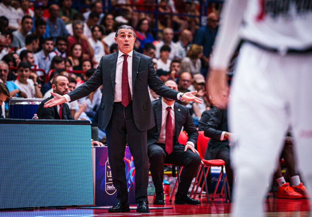 Scariolo, dando indicaciones en el quinto partido de la final de la Lega