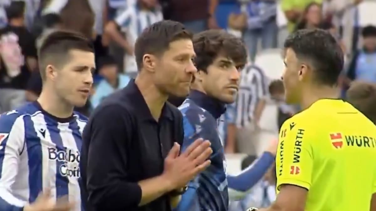 "Jesús, no quiero, pero me hacéis pensar mal, tío...": la conversación de Xabi Alonso con el árbitro tras el Real Sociedad-Real Madrid