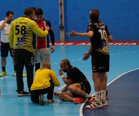 Sergio Rubio recibió un fuerte golpe en la nariz