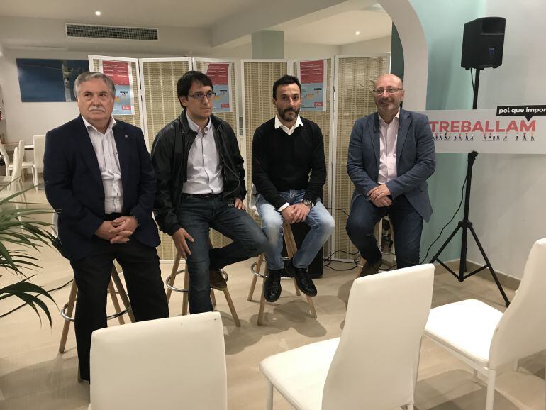 El consellera de Trabajo, Iago Negueruela, se desplazó a Formentera para participar en la charla organizada por los Socialistas y los sindicatos