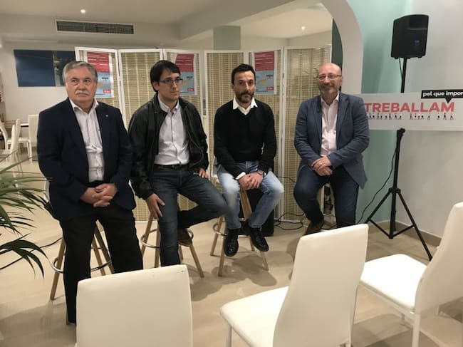 El consellera de Trabajo, Iago Negueruela, se desplazó a Formentera para participar en la charla organizada por los Socialistas y los sindicatos