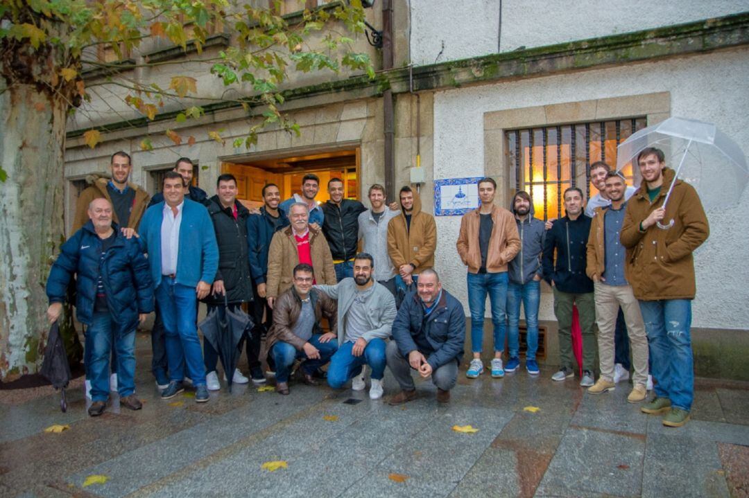 El Club Ourense Baloncesto celebró su comida de navidad en el Liceo de Ourense