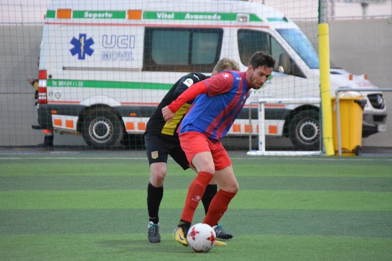 El Eldense supo jugar con el marcador a favor