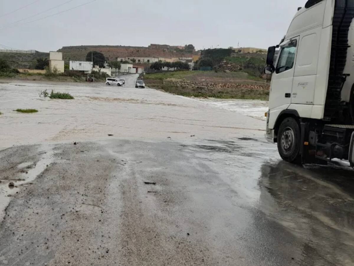 El balance de la lluvia: una carretera cortada y 30 incidencias en Almería