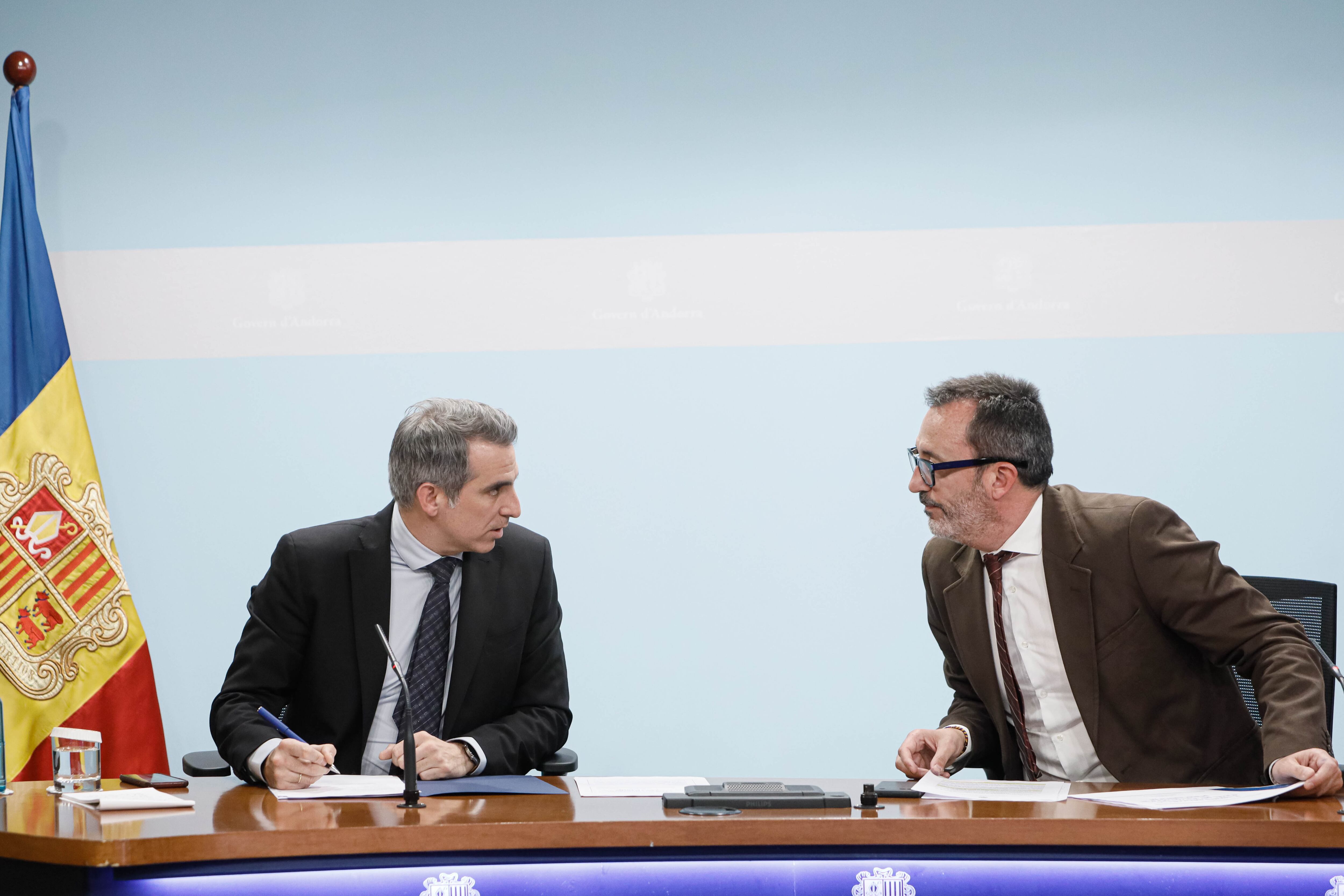 Els ministres Portaveu i d&#039;Habitatge en funcions, César Marquina i Víctor Filloy