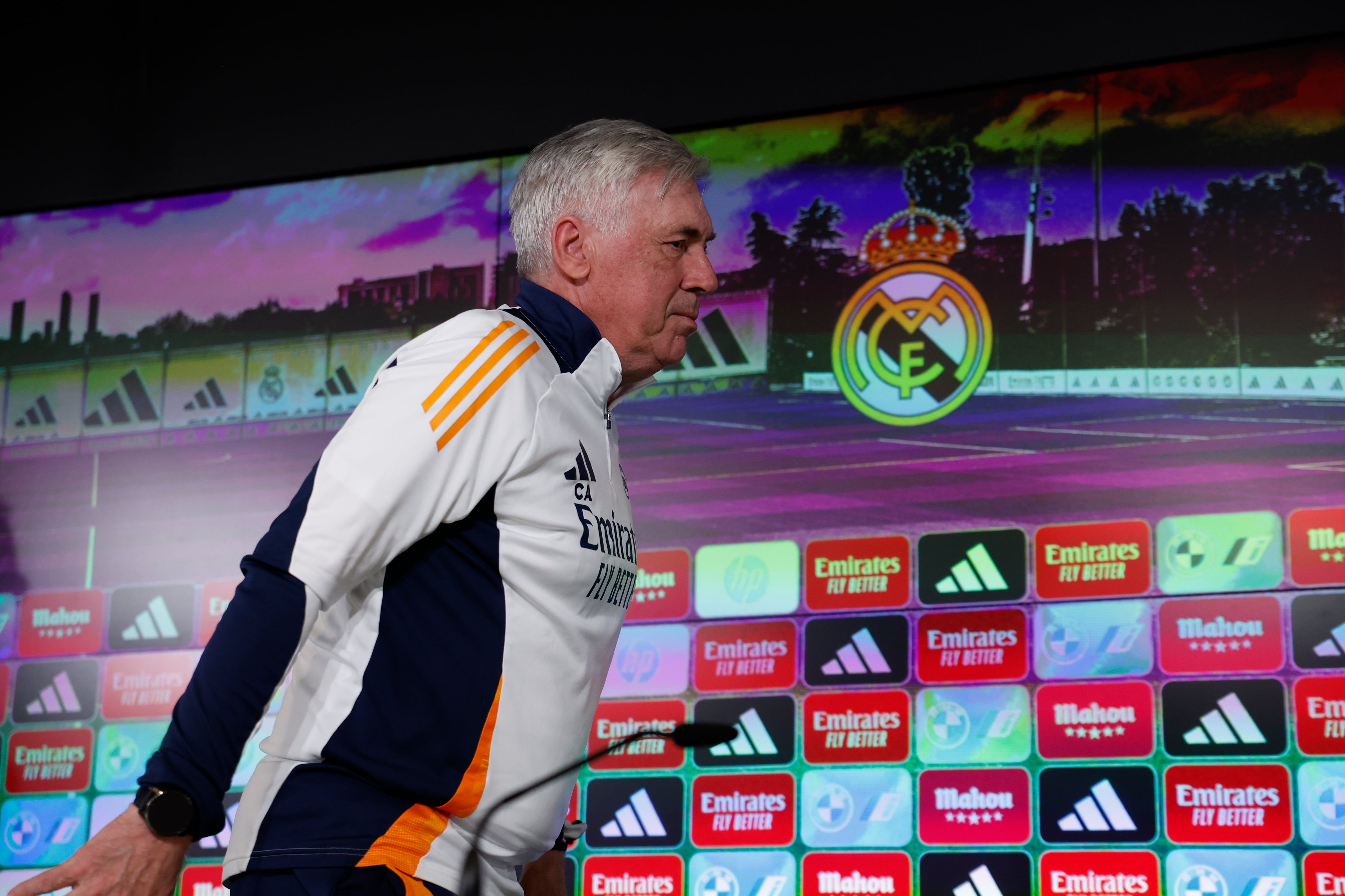 Carlo Ancelotti responde a las preguntas de la prensa un día después de hacer oficial su salida del Madrid