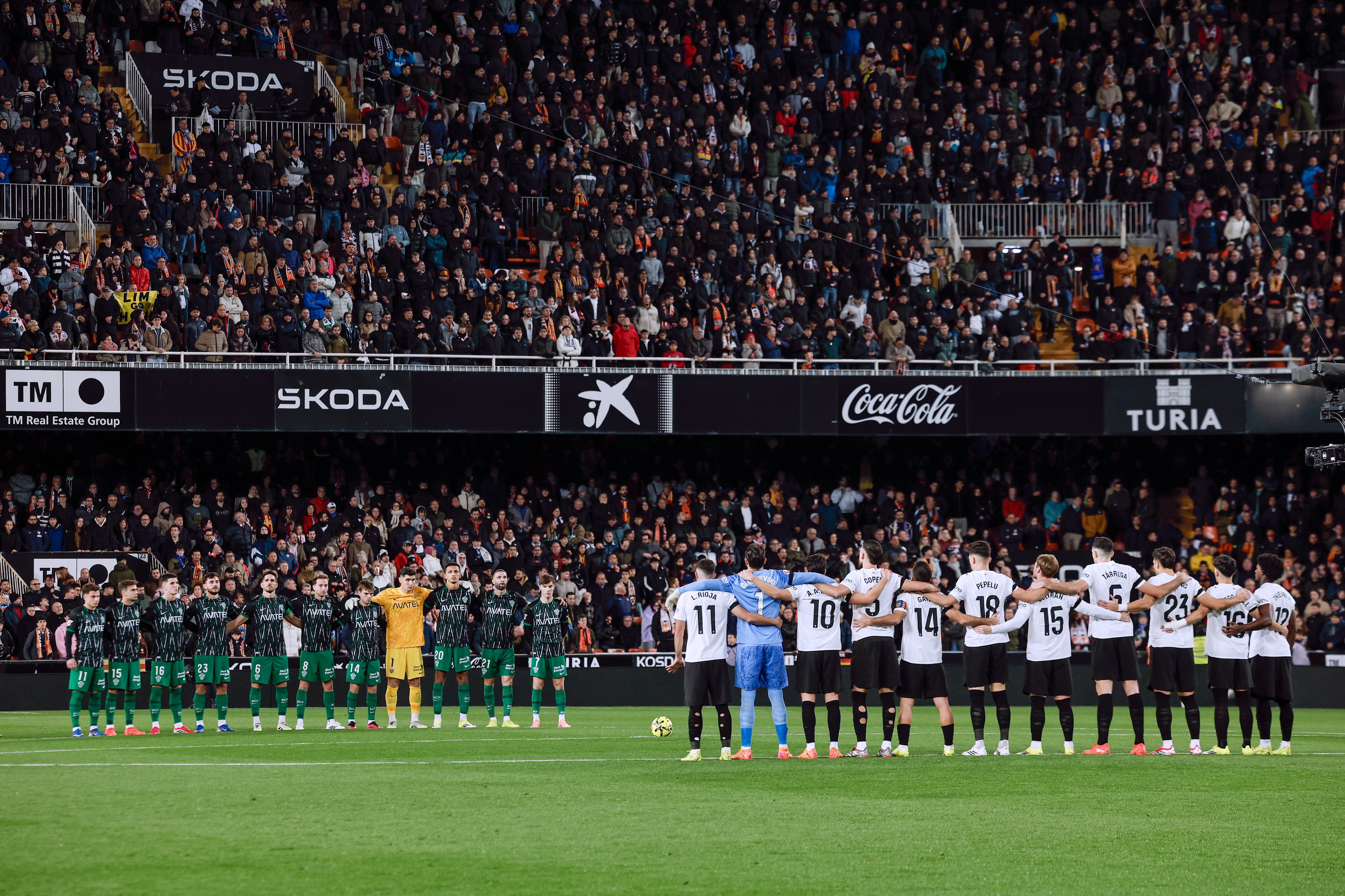 El Estadio de Mestalla, en los instantes previos del Valencia-Elche. EFE / Biel Aliño.