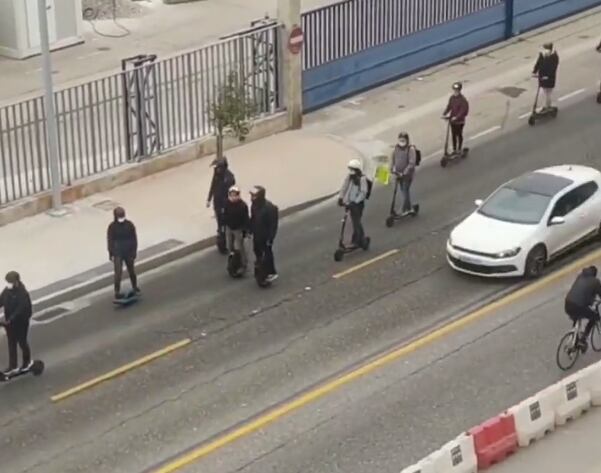 Manifestación patinetes Vigo