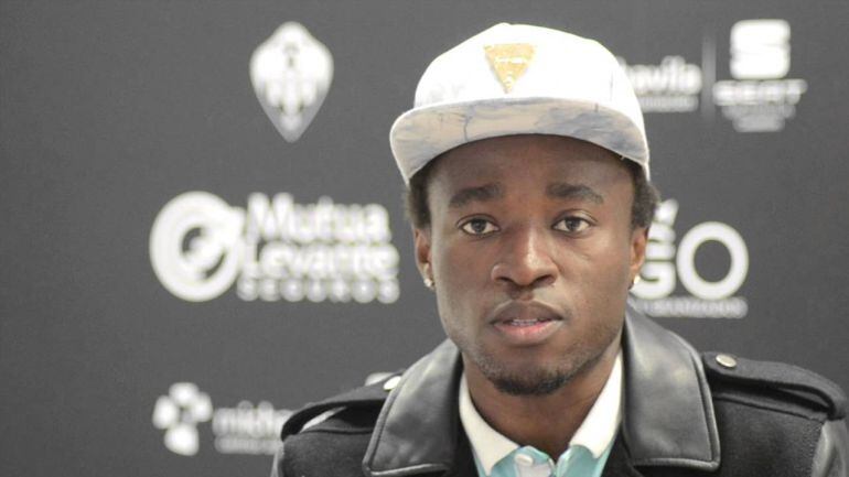 El jugador camerunés del C.D. Castellón Alain Richard Ebwelle.