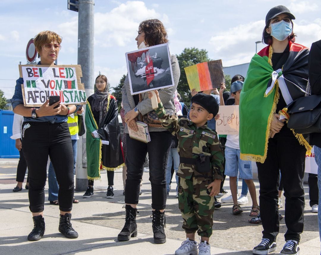 Protestas en Génova por la situación en Afganistán. 