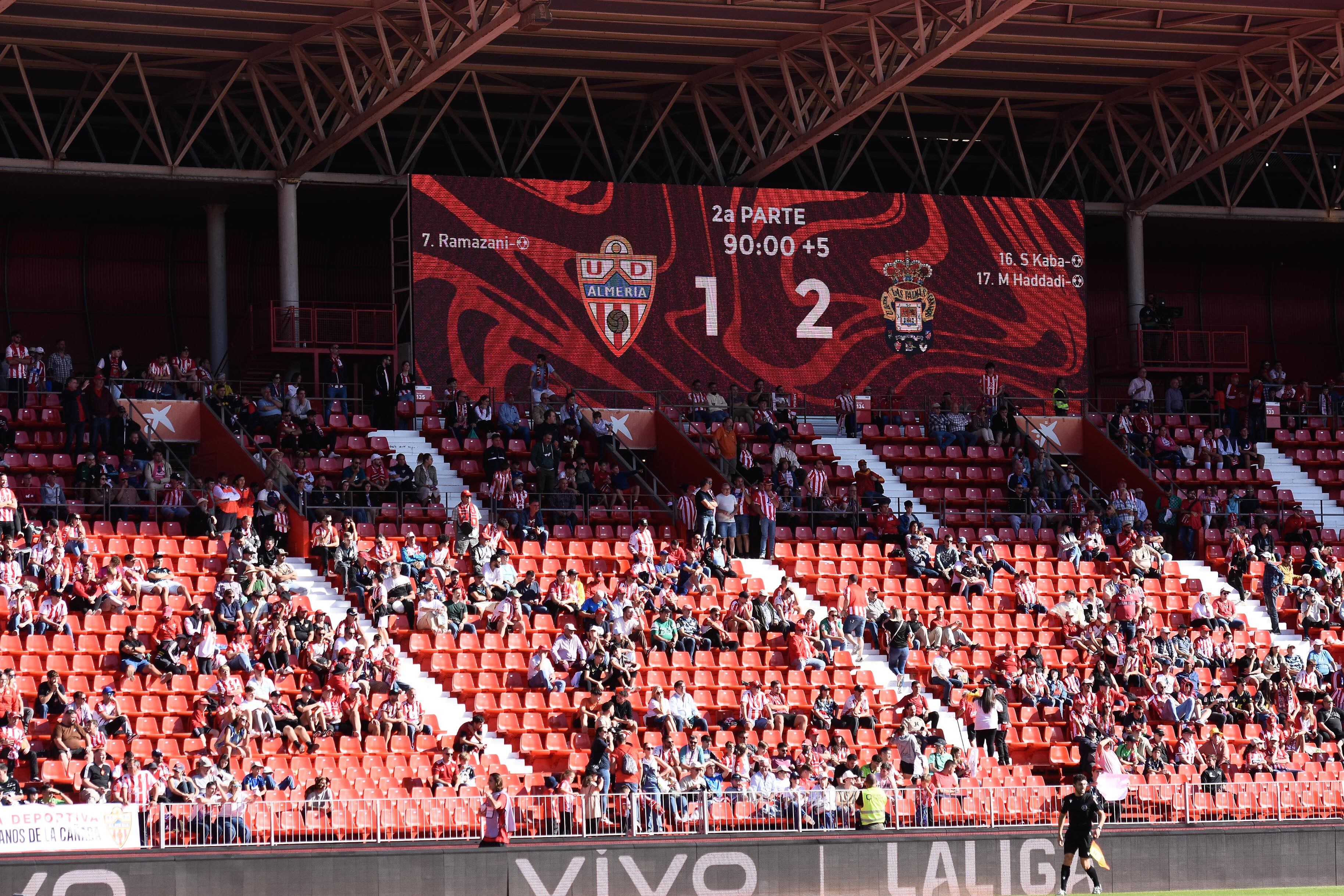 Un golpe muy duro para el Almería y su fiel afición.