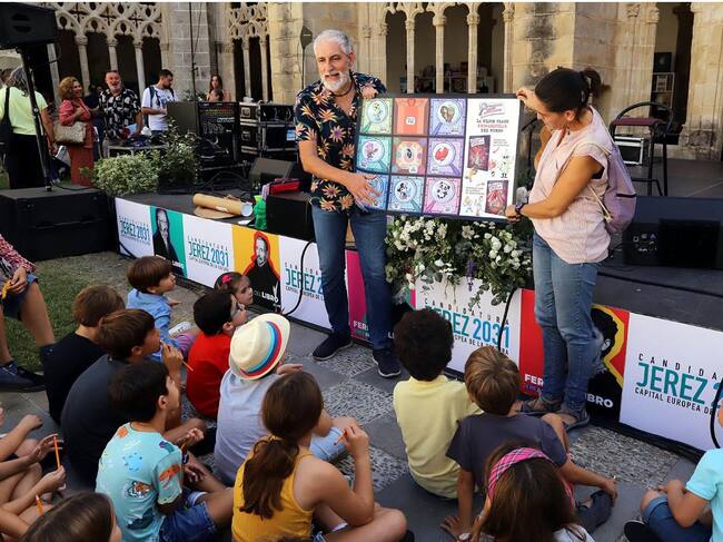 La Feria del Libro se ha celebrado en Los Claustros de Santo Domingo