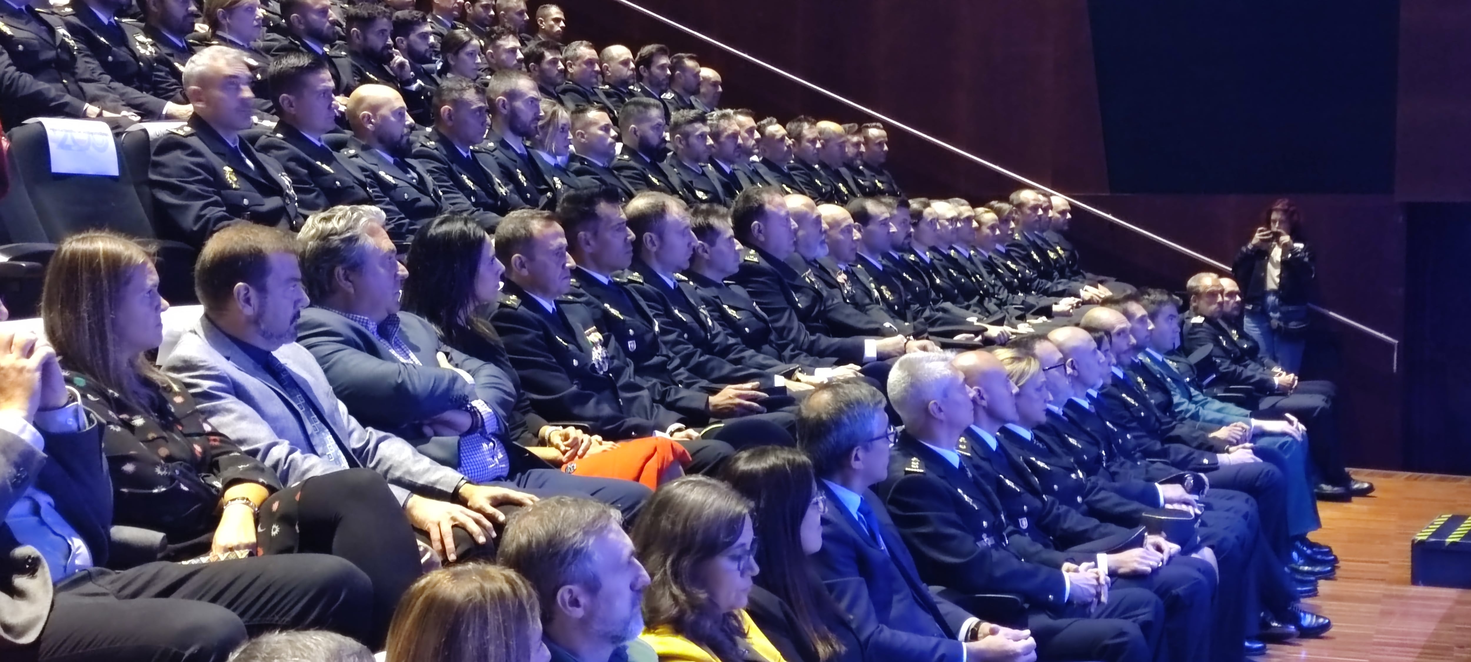 Acto de celebración del día de Los Ángeles Custodios de la Policía Nacional de Fuenlabrada.